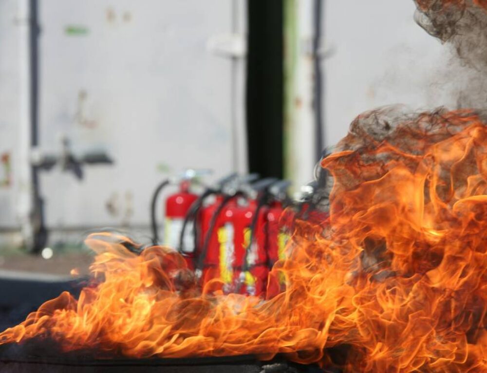 День рождения огнетушителя в 